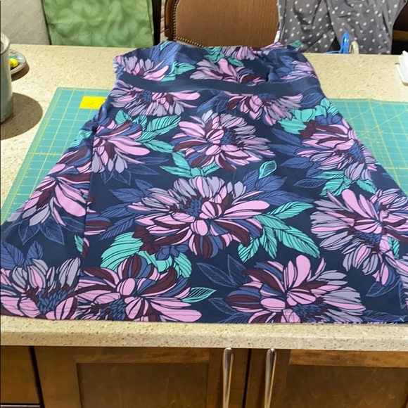 Vee-neck dress - empire waist - Picture 6 of 7